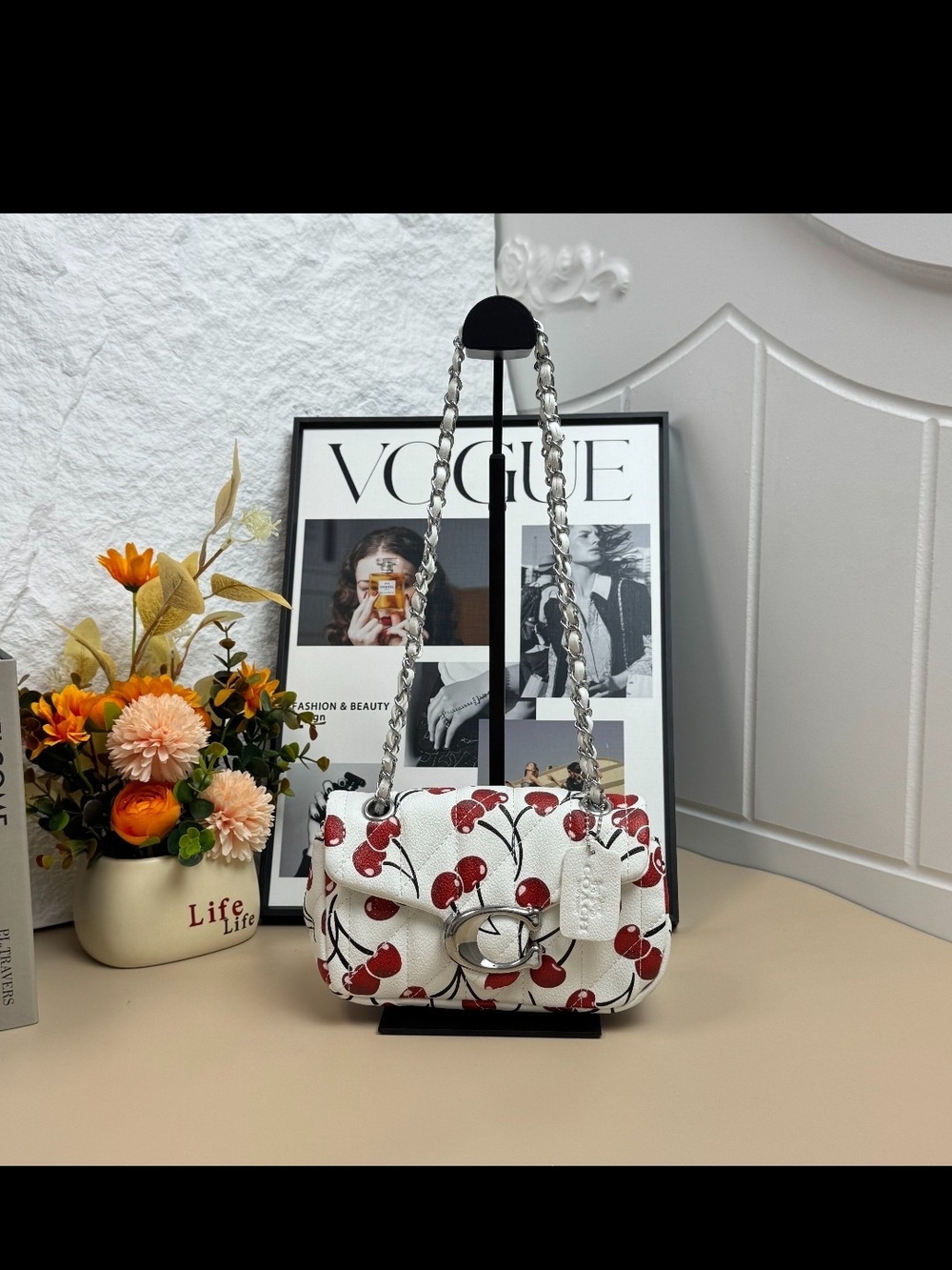 White Cherry Print Chain Shoulder Bag